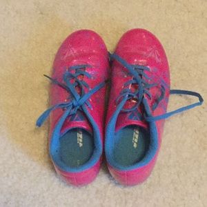 Girls soccer cleats pink and blue size 2 1/2